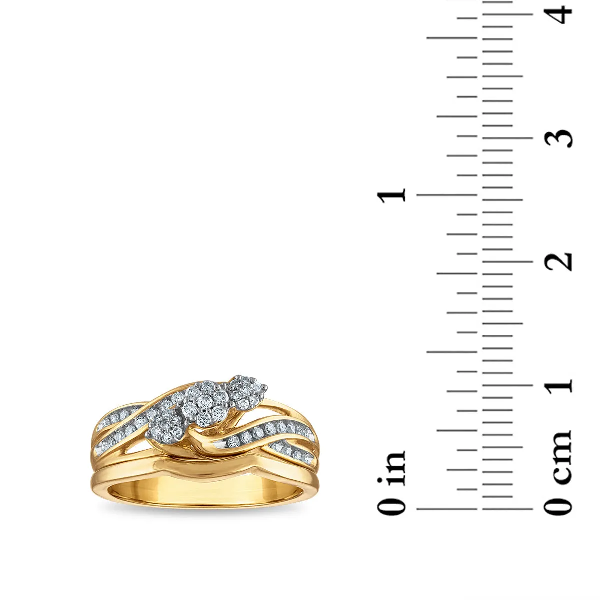 1/4 CTW Diamond Three Stone Cluster Bridal Set Ring in 10KT Yellow Gold