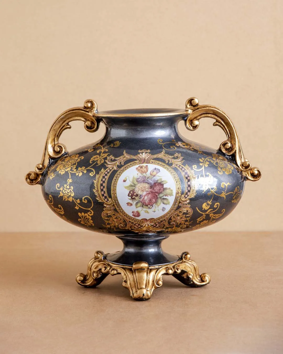Aristocratic Victorian Ornate Decorative Vase