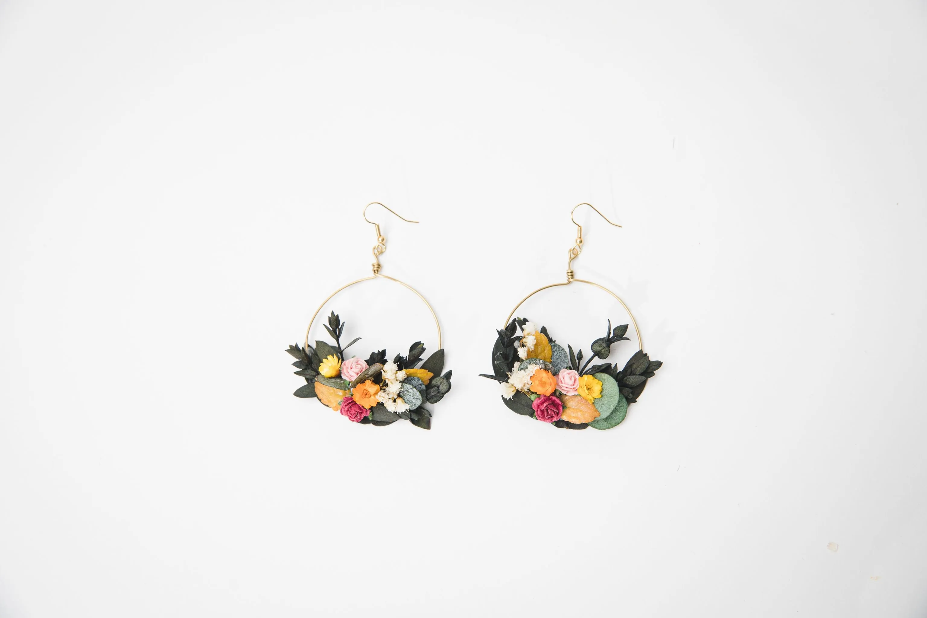 Flower earrings Fall wedding jewellery Bridal jewellery Wedding accessories Autumn wedding earrings Circle dangle flower earrings Magaela