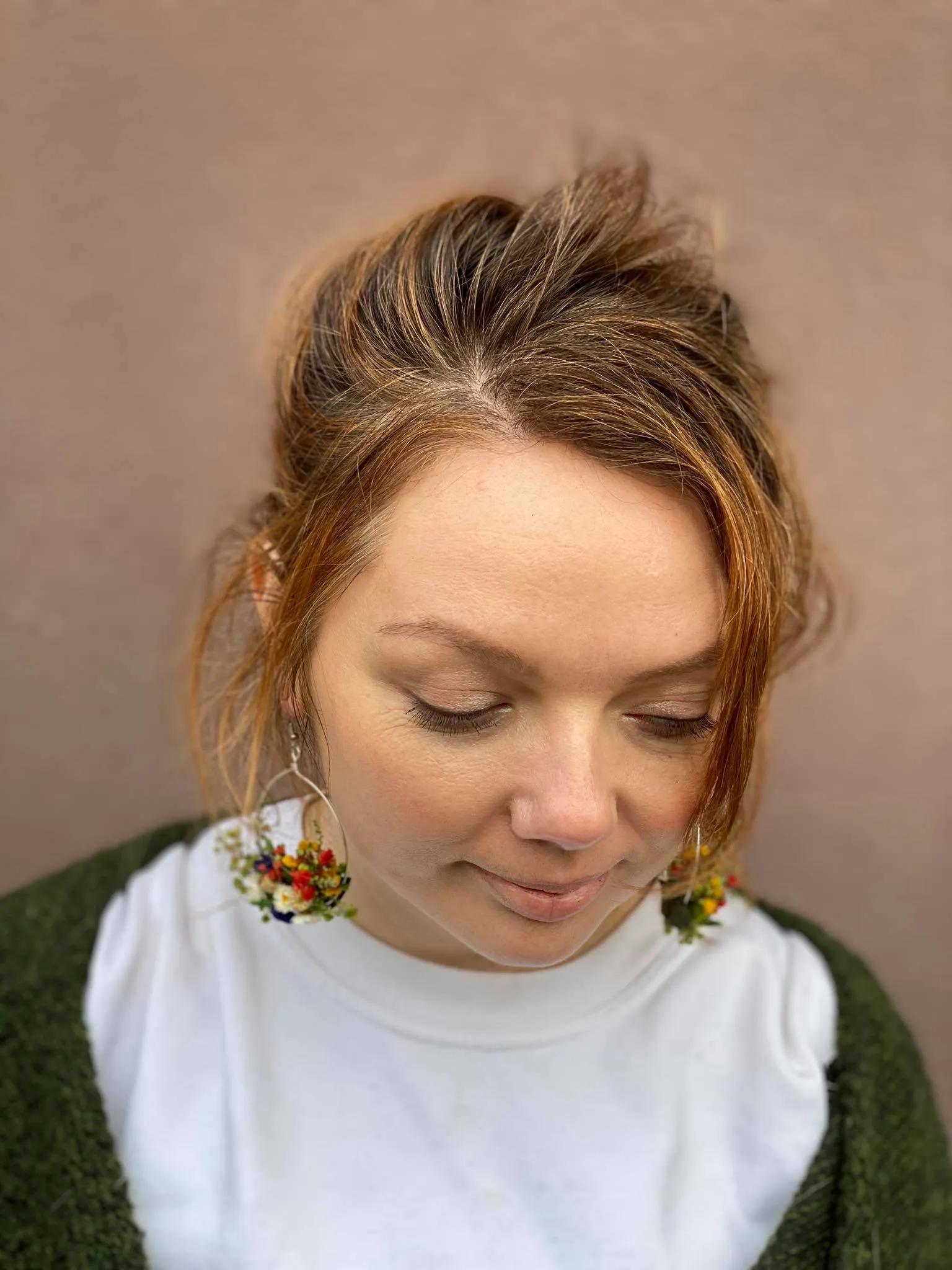 Folk circle dangle earrings Flower earrings Surgical steel Colourful flower earrings for bride Dried flowers Magaela Bridal handmade