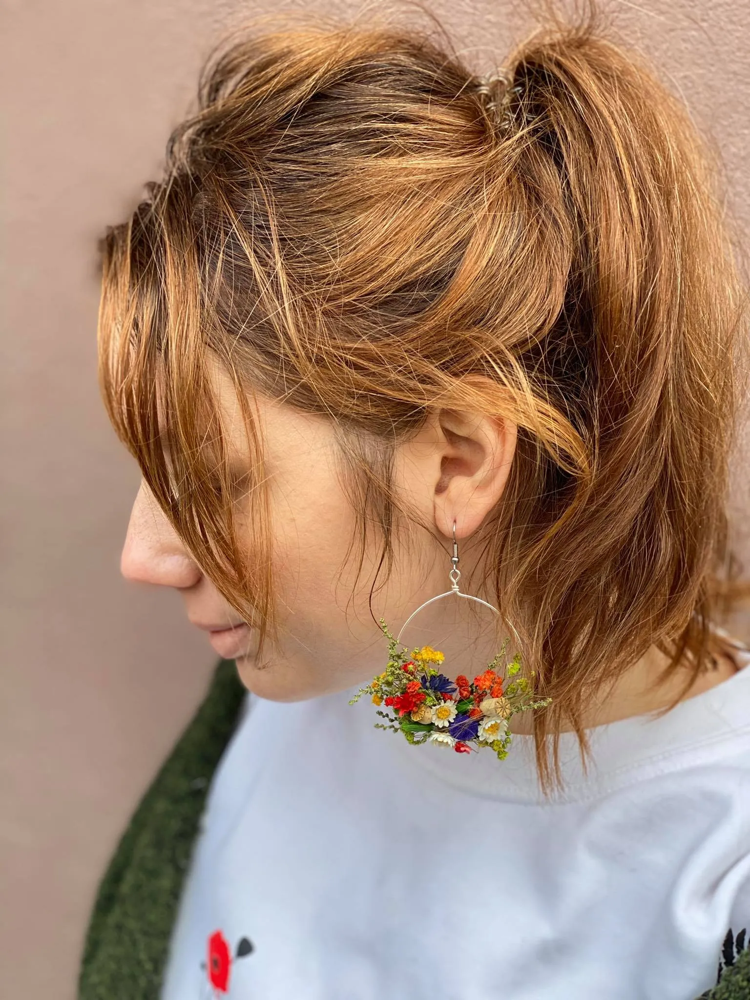 Folk circle dangle earrings Flower earrings Surgical steel Colourful flower earrings for bride Dried flowers Magaela Bridal handmade