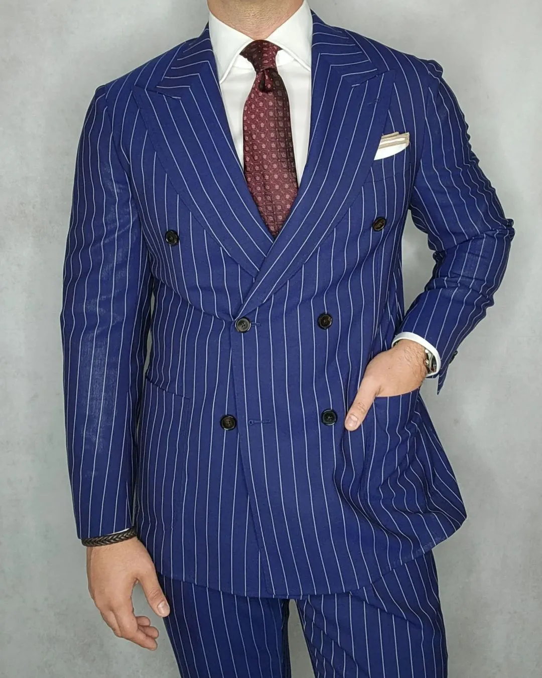Glastonbury Circles Silk Tie, Burgundy