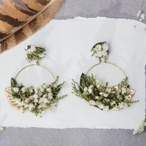 Greenery flower circle earrings Baby's breath clip on earrings Bridal stud earrings Gypsophila Wedding 2021 Hoops Natural Preserved Magaela