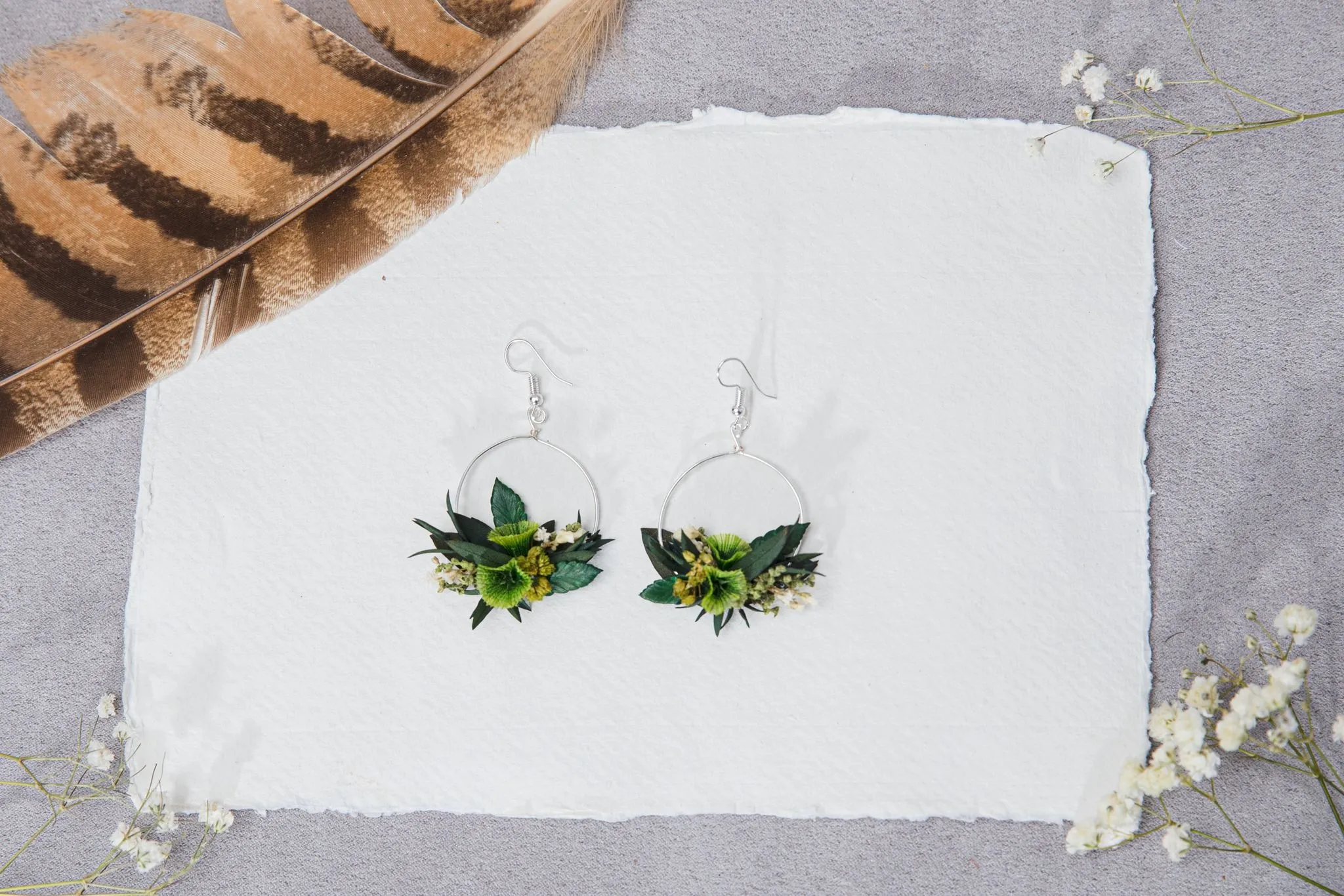 Greenery surgical steel circle dangle earrings Flower silver earrings for bride Dried flowers Magaela handmade Baby's breath