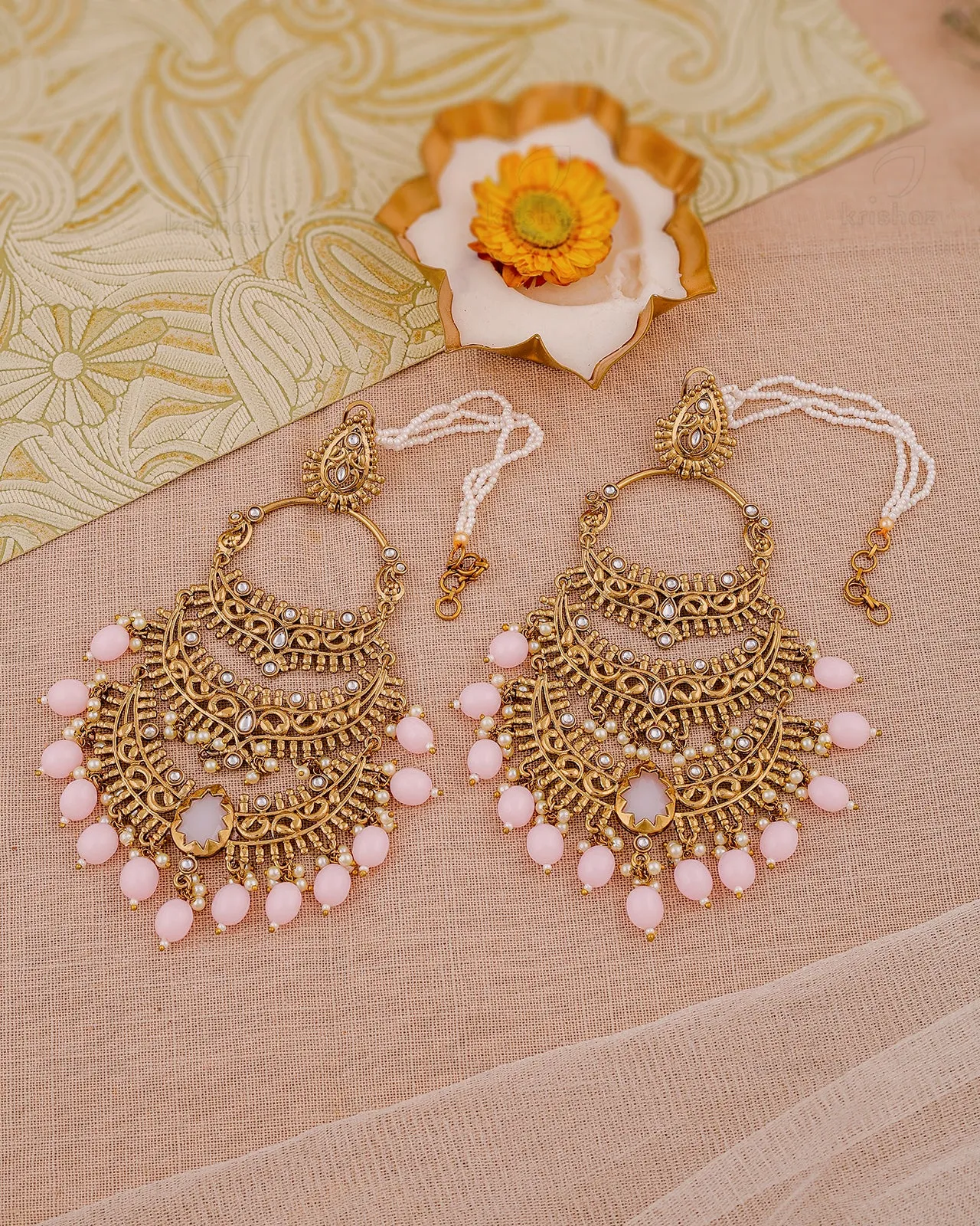 Jharoka Kundan Chandbali Earrings - RANG