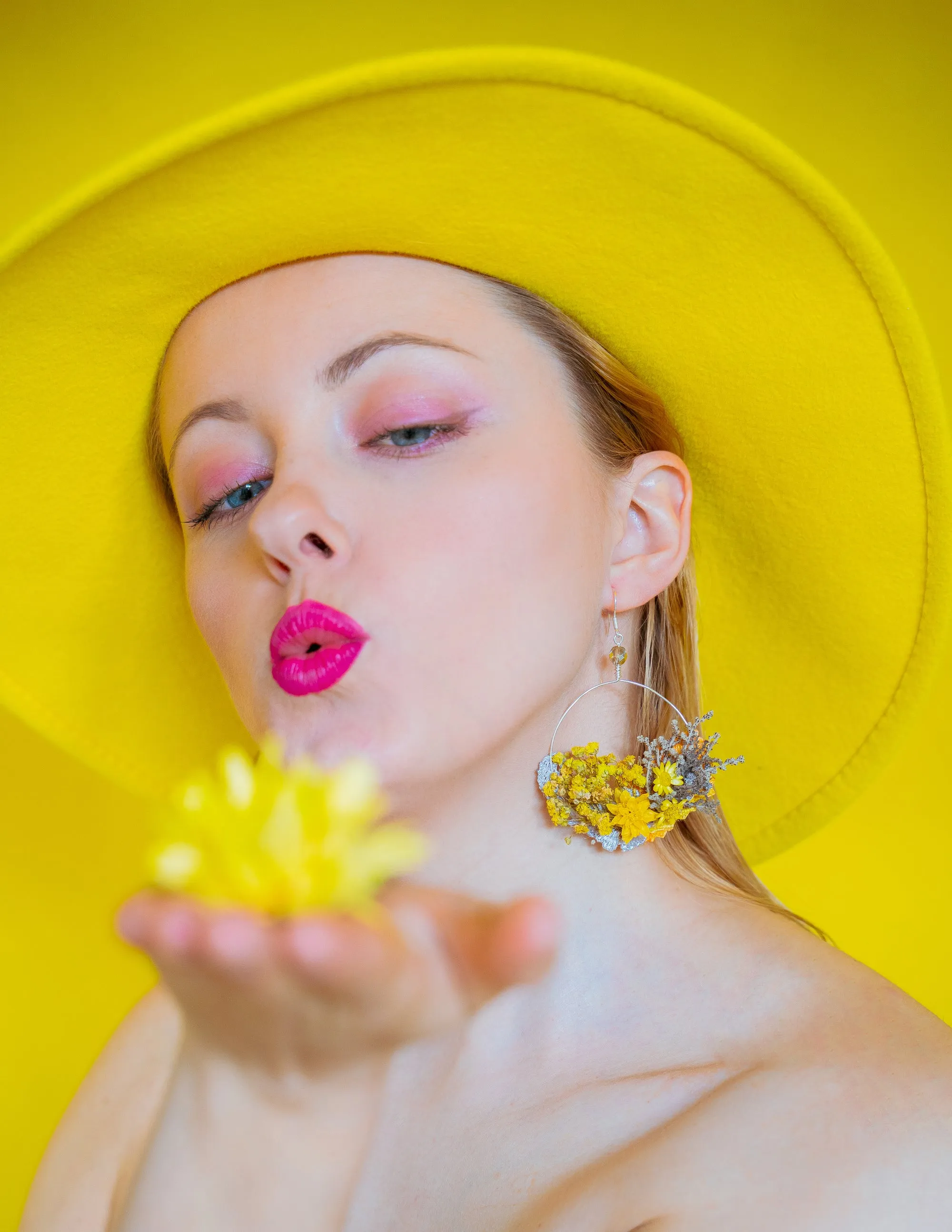 Ochre flower earrings for bride
