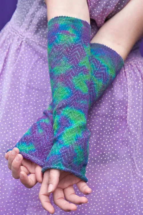 Tie Dye Chevron Sleeves